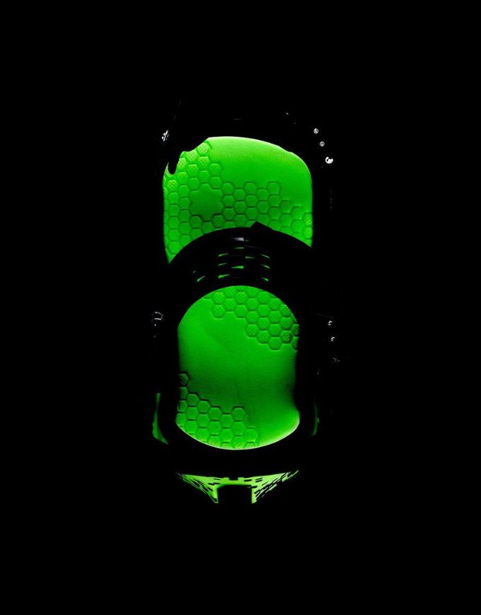 Yes Select Eiki Snowboard Binding 2026 | Eiki Green Glow