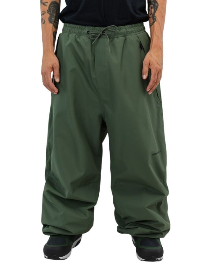 Beyond Medals Park Pants 2026 | Dark Green