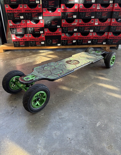 Evolve Diablo Carbon Green Mainframe Electric Skateboard All-Terrain | Ex Demo