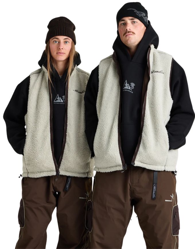 Yuki Threads Mobbin Reversible Vest 2026 | Chocolate