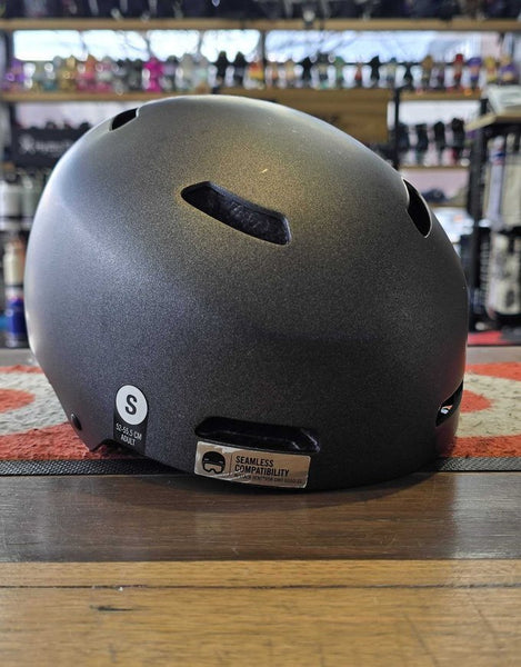 Giro Ledge MIPS Helmet Matte Graphite (No Box/Ex display)