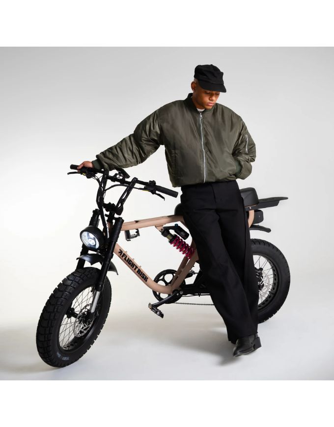 Fat Tyre Electric Bike vs Regular Electric Bike — Which Should You Buy?