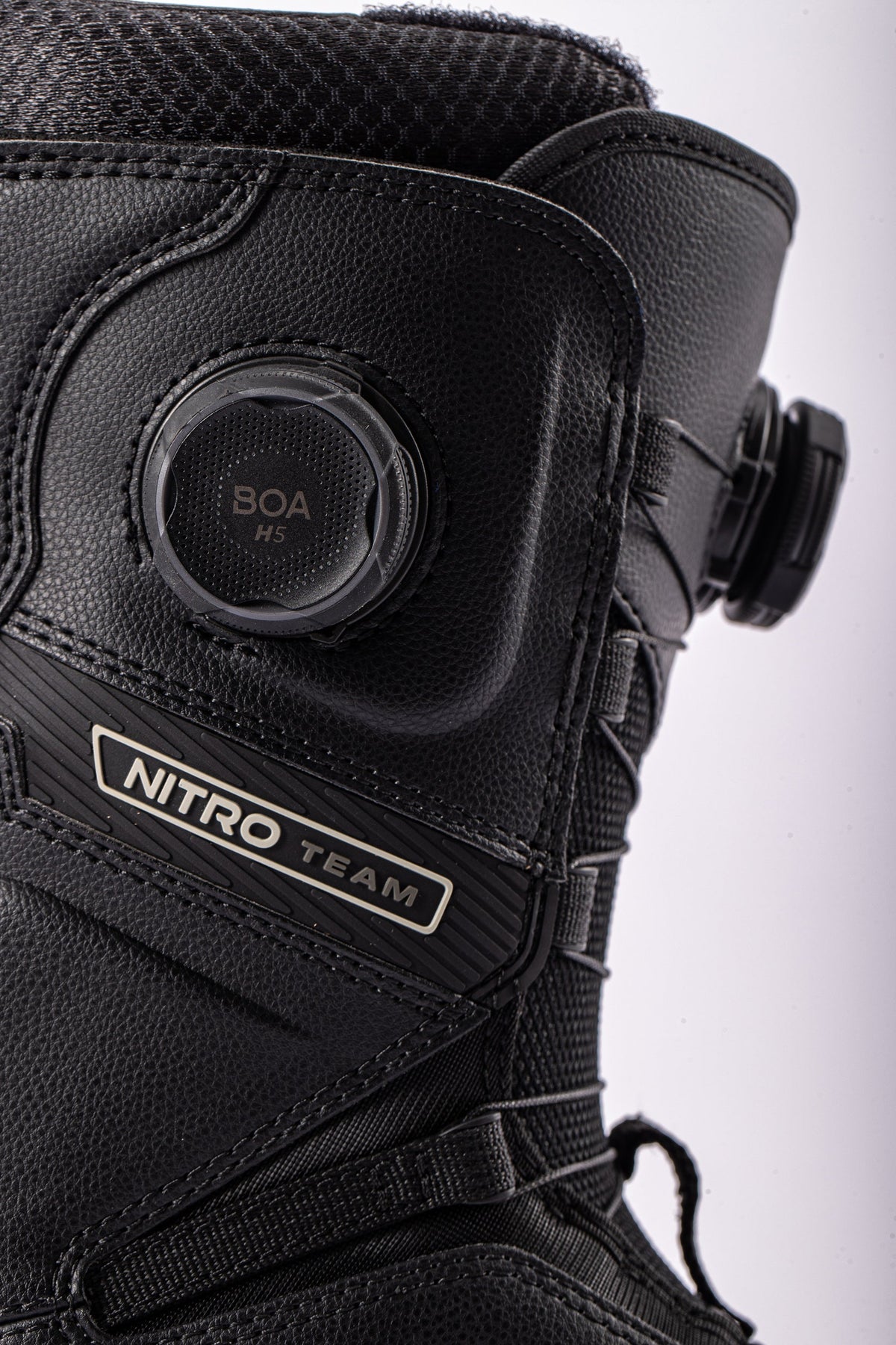 Nitro Team Boa Men's Snowboard Boots Black BOA detail