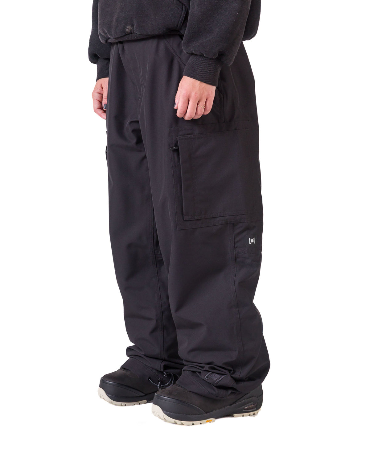 L1 Fairfield Women's Cargo Pant 2027 | Black