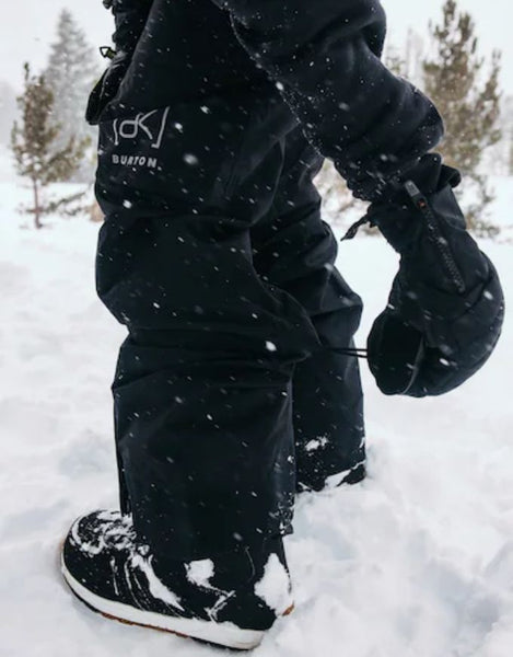Burton [ak] Kimmy GORE-TEX 2L Women's Bib Pant 2026 | True Black