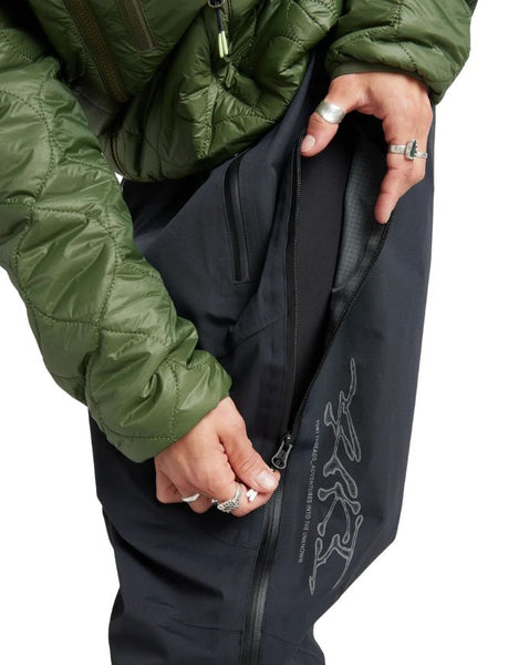 Yuki Threads Slack Country Pant 2026 | Black