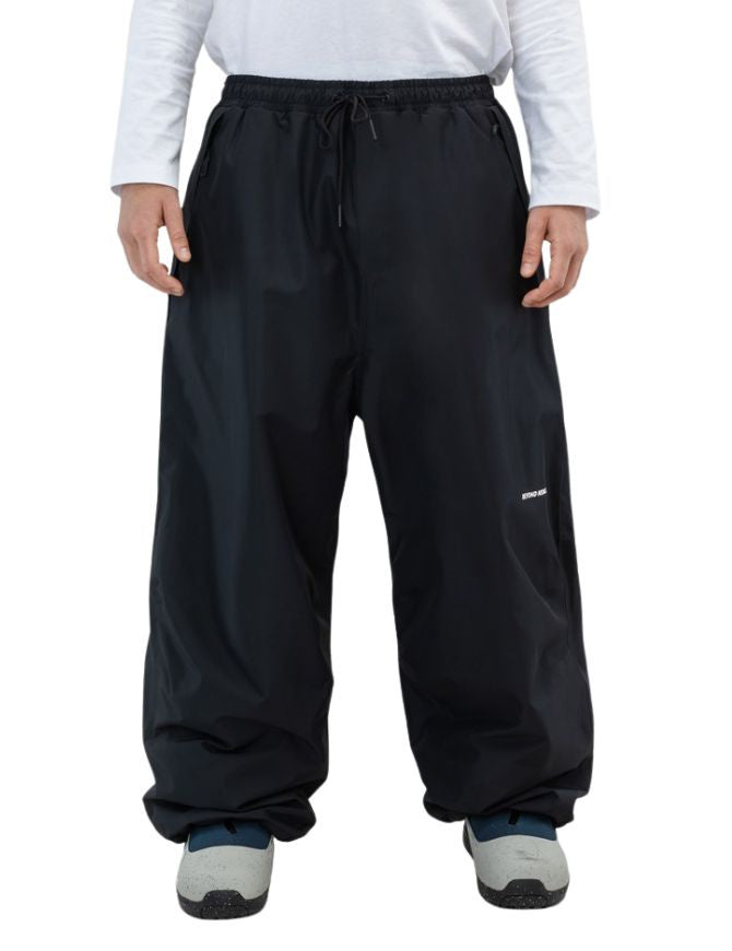 Beyond Medals Park Pants 2026 | Black