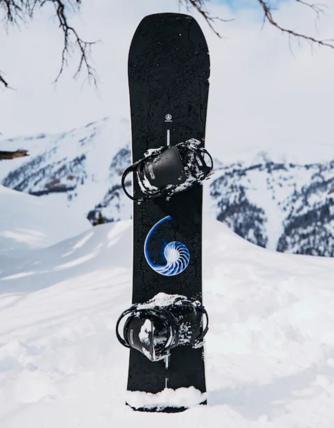 Burton Family Tree Hometown Hero Camber Snowboard X-Ray | 2027