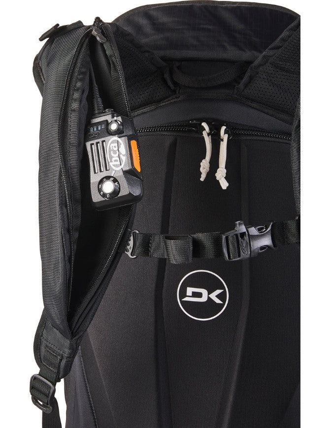 Dakine Poacher Backpack 40L 2027 | Black