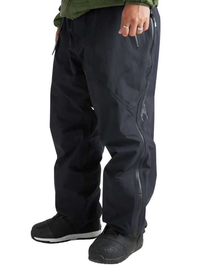 Yuki Threads Slack Country Pant 2026 | Black