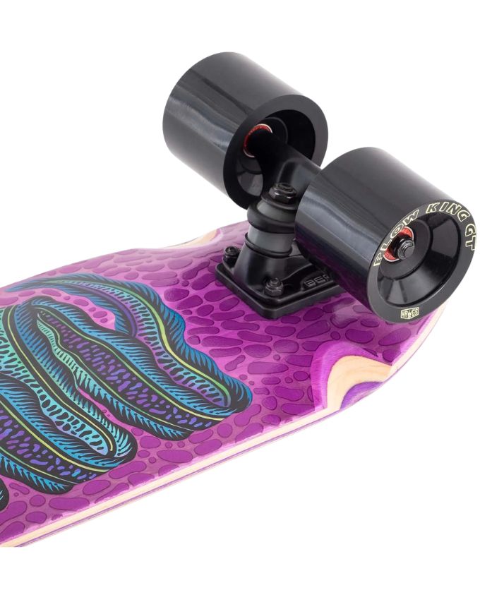 Landyachtz Dinghy Classic Fender Skateboard | Moray Eel 28.5"