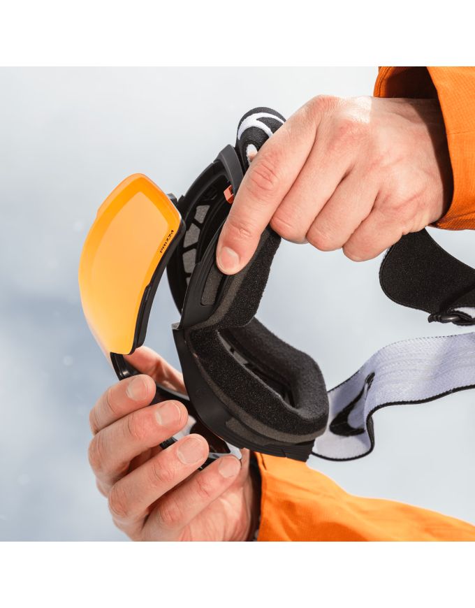 Oakley Line Miner Pro L Asia Fit Snow Goggles | Matte Black -  Prizm Sapphire & Torch Iridium