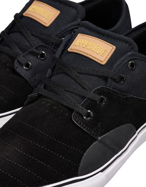 Globe Mahalo Plus Shoe | Black/Tan/White