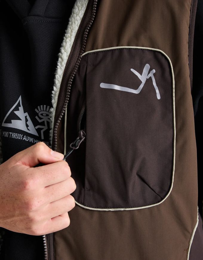 Yuki Threads Mobbin Reversible Vest 2026 | Chocolate