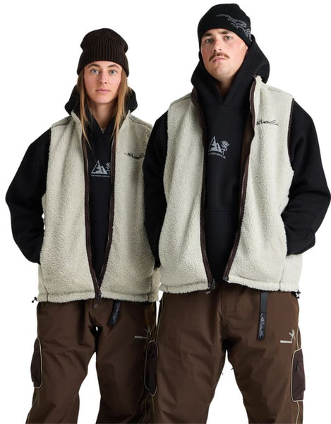 Yuki Threads Mobbin Reversible Vest 2026 | Chocolate