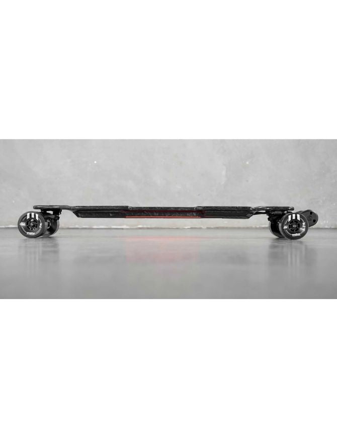 Evolve Diablo Carbon Electric Skateboard | Street