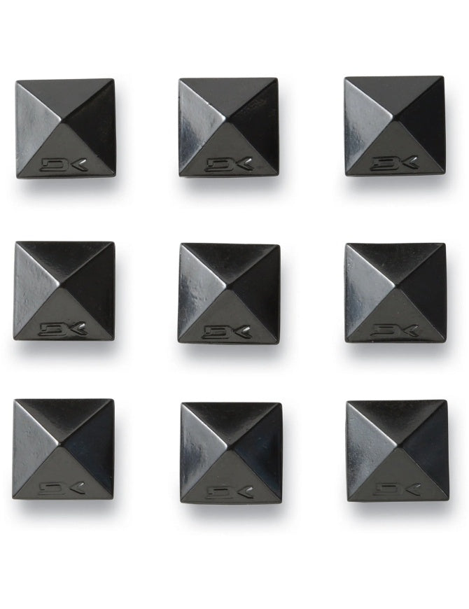 Dakine Pyramid Studs | Black