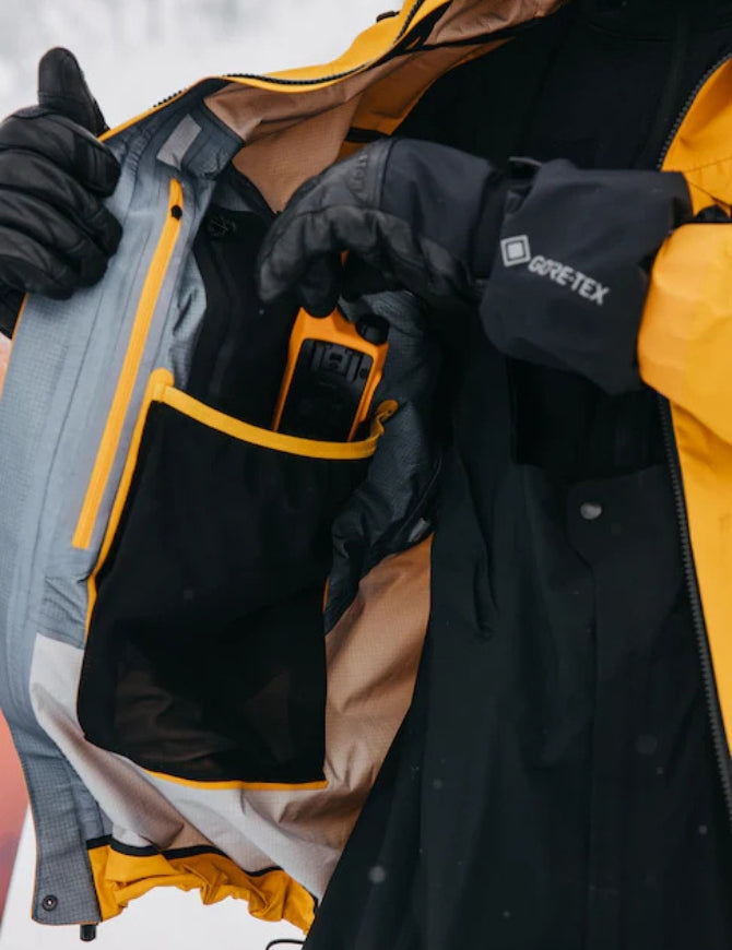 Burton [ak] Tusk GORE‑TEX Pro 3L Men's Jacket 2025 | Golden Rod