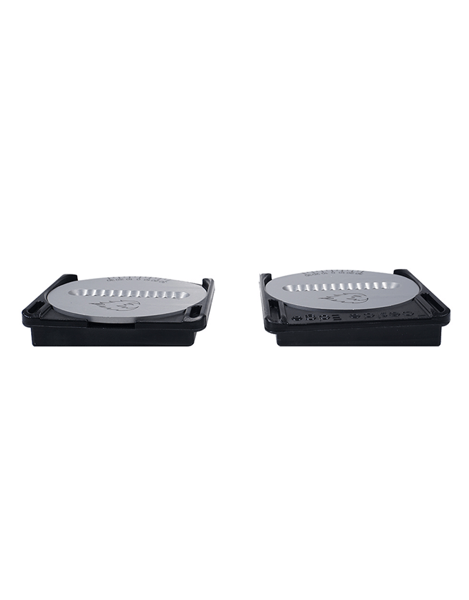 Spark Puck Set Black | Canted